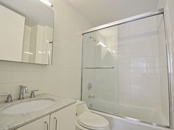 4th image of 420 E 54th St APT 12E