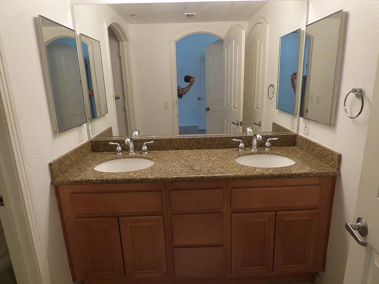 Principal bathroom
