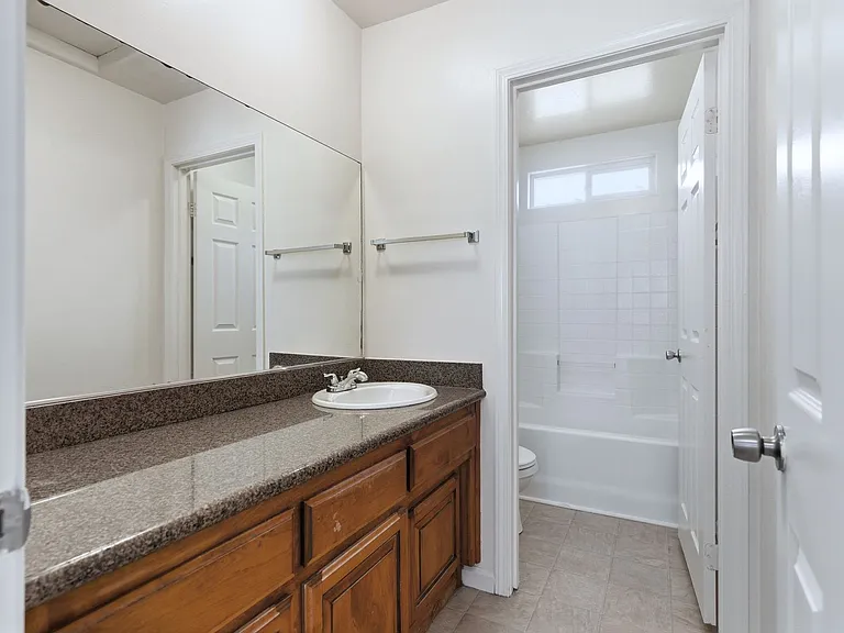 726 K St #A & B — Photo 4