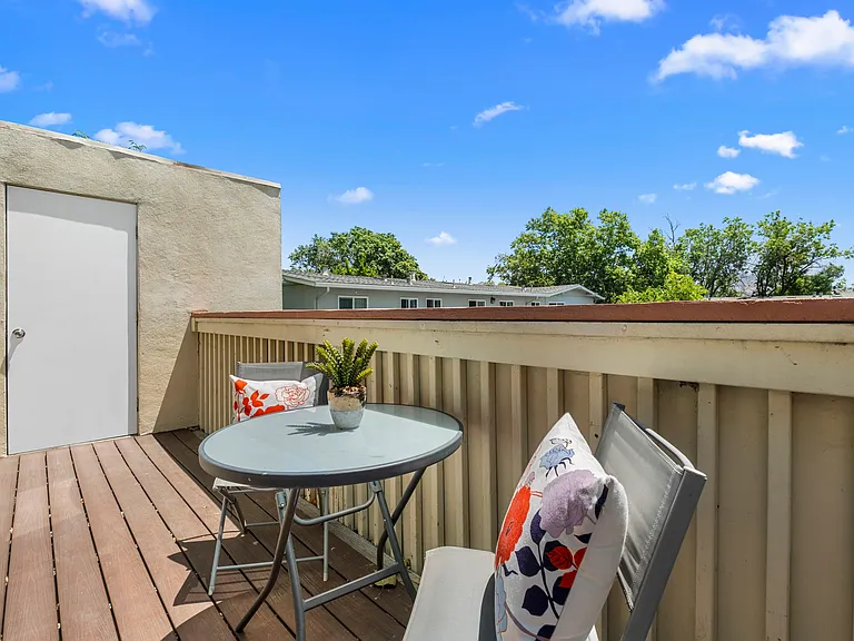 2520 Walters Way #10 — Photo 15
