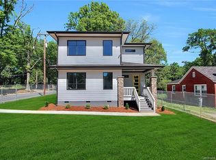 2201 Camp Greene St, Charlotte, NC 28208
