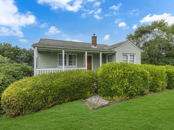 324 Pleasant Dr, Aliquippa, PA 15001