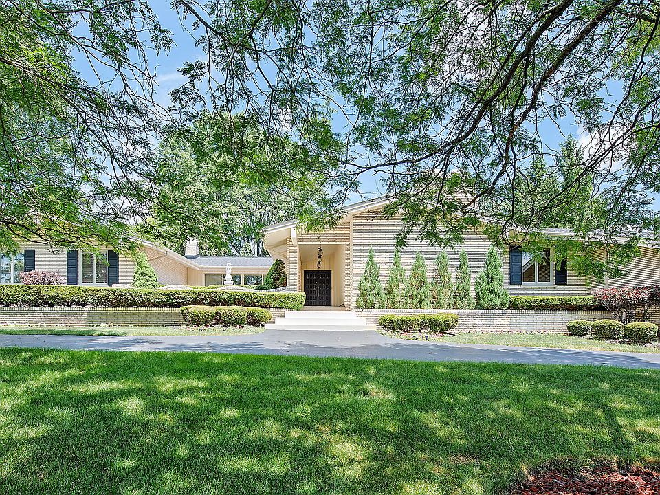 22 Royal Vale Dr, Oak Brook, IL 60523 Zillow