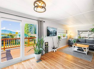 302 School Rd #12, Hope, ID 83836