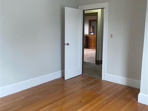 2nd image of 54 Heath St #2A