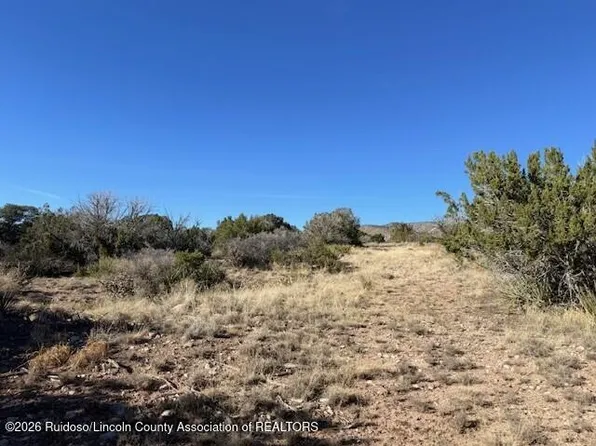 4 Four Wheel Dr, La Luz, NM 88337