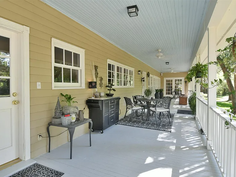 1263 Weishuhn Rd — Photo 32