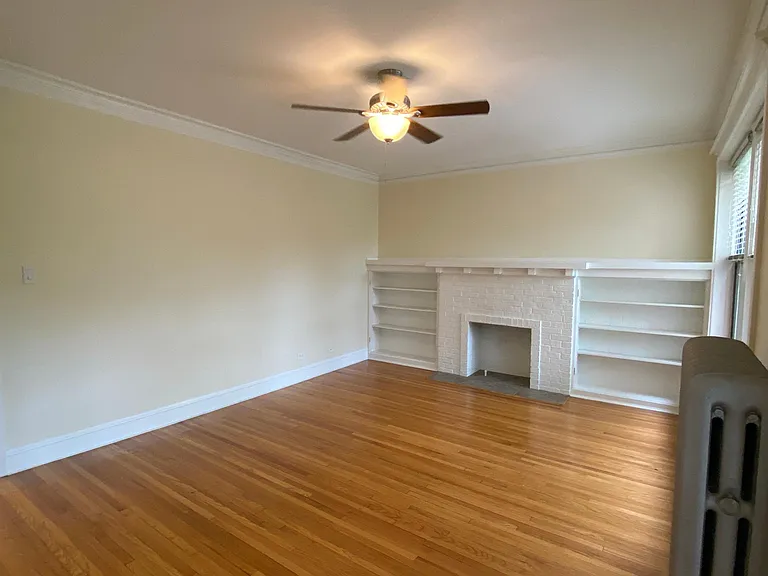 1403 W Winnemac Ave #1 — Photo 3
