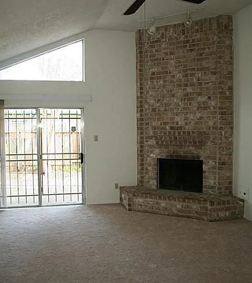 11726 Plumbrook Dr — Photo 15