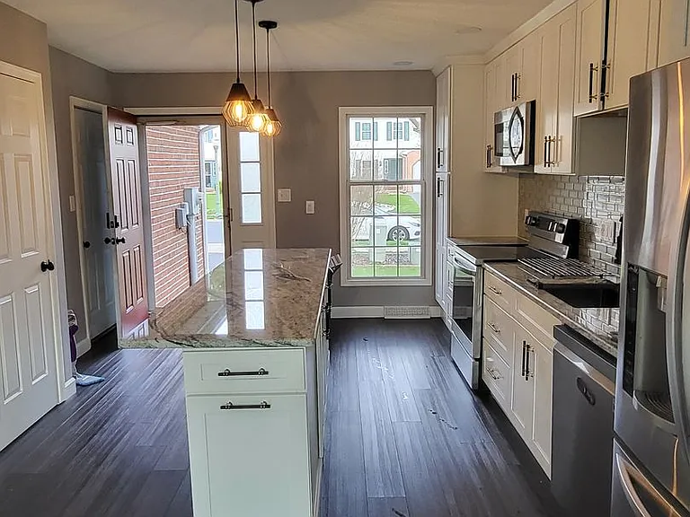 446 Crosswinds Dr — Photo 6