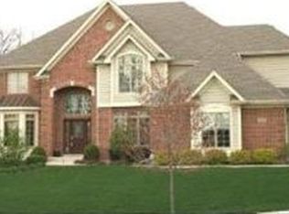 3244 Justamere Rd, Woodridge, IL 60517