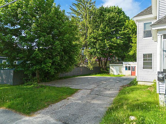 4th image of 71 Warren Avenue