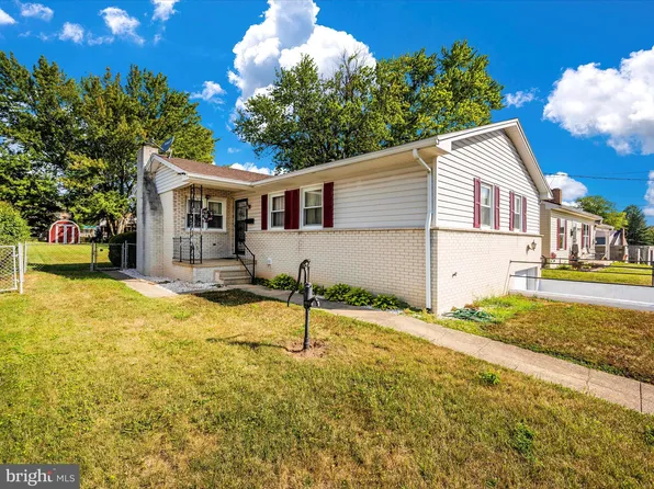 333 Wakefield Rd, Hagerstown, MD 21740