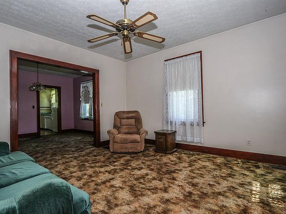 3rd image of 209 W Harrison Ave