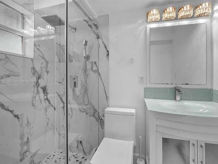 3245 Virginia St #16 — Photo 11