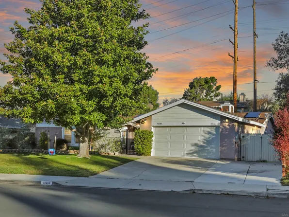 30200 Santa Cecilia Dr, Temecula, CA 92592