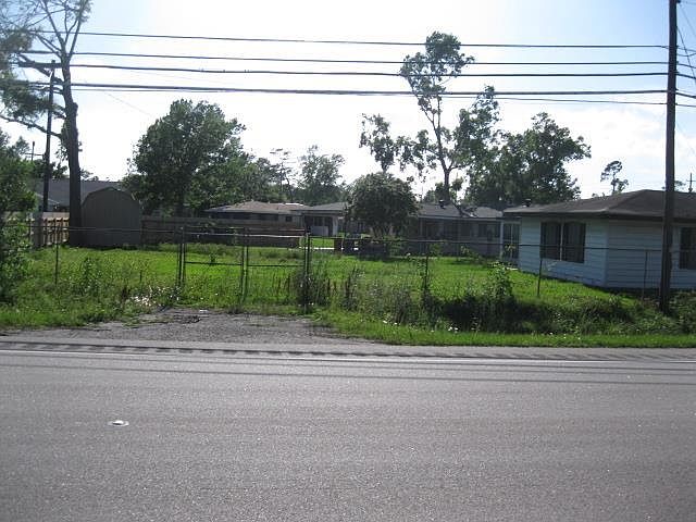 2nd image of 1701 Robin Ave