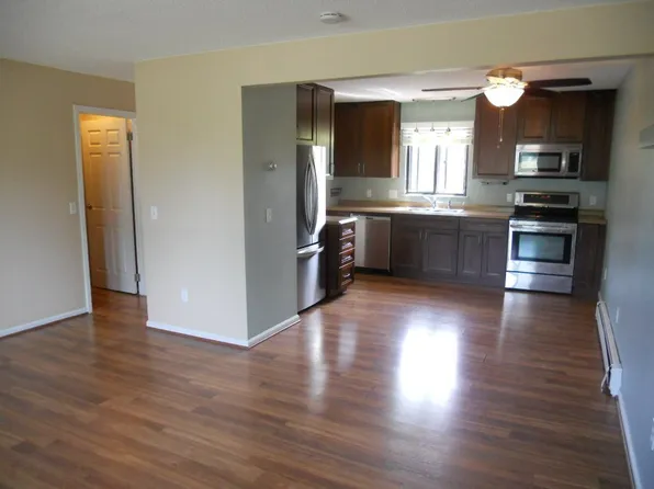 821 Hayner Dr #C, Petoskey, MI 49770