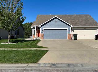 3343 SW Mariposa Pl, Topeka, KS 66614