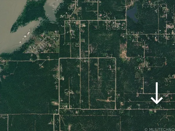 18 Bus Loop, Eufaula, OK 74432