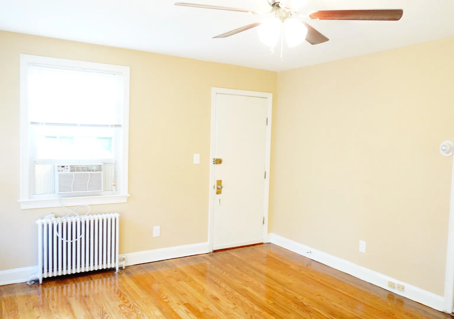 8107 Greenwood Avenue D&G Properties Llc — Photo 3