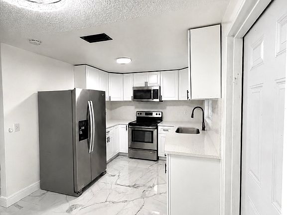 3rd image of 8524 Portulaca Ave