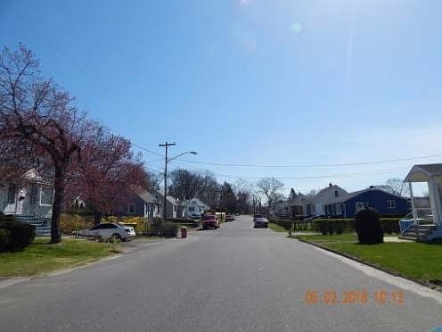 2nd image of 32 Rockland Ave