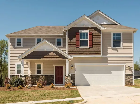 112 Congaree Dr, Holly Springs, NC 27540