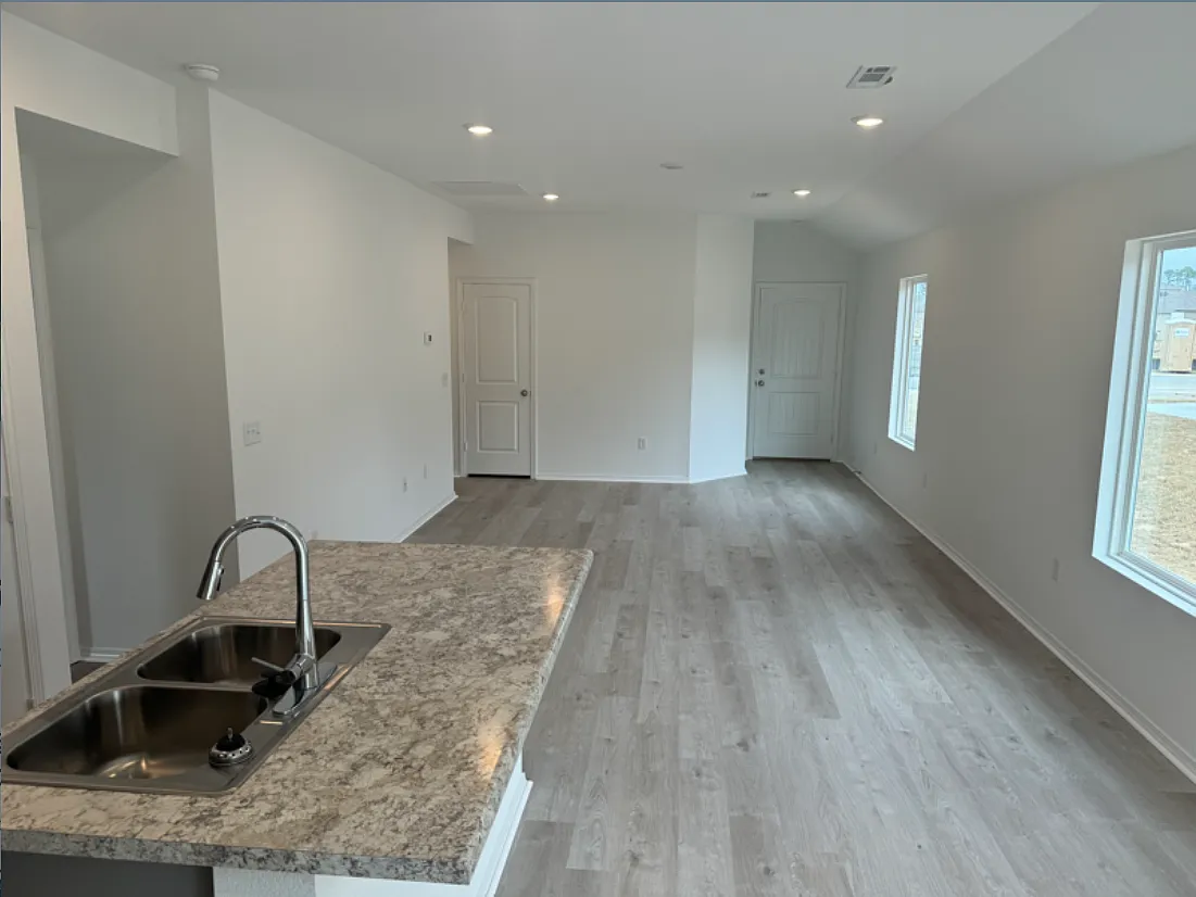 10700 Mason Drive — Photo 3
