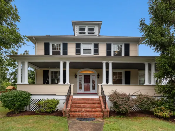 1305 Frederick Rd, Catonsville, MD 21228