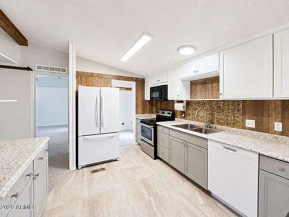 4th image of 10951 N 91ST Avenue #37