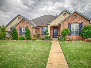 1817 Indian Springs Dr, Edmond, OK 73003