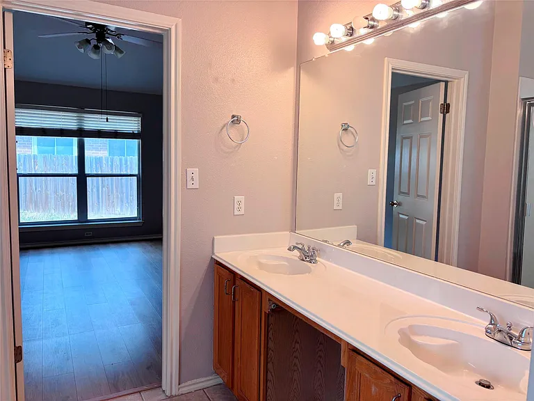 14901 Sand Dollar Ct — Photo 25