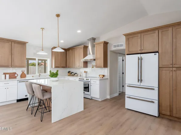 417 E MARCONI Avenue, Phoenix, AZ 85022