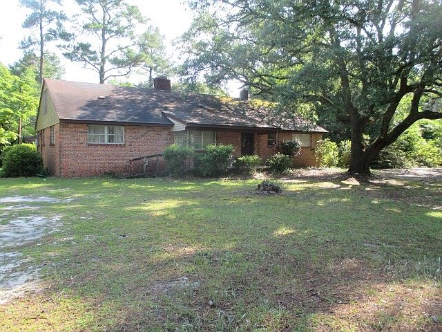 1st image of 115 Live Oak Dr