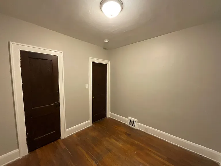 10012 Greenview Ave — Photo 22
