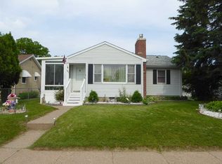 1911 Garfield Ave, Dubuque, IA 52001