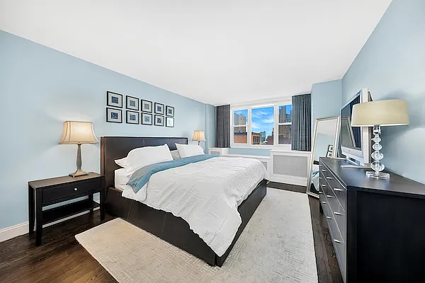 Sold by Compass | media 2