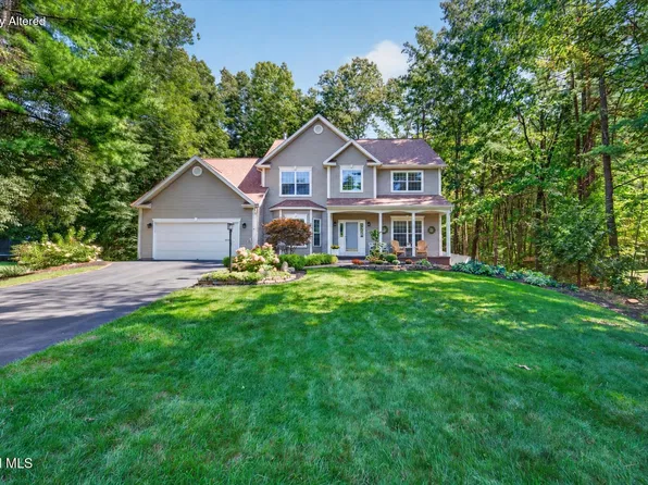 4 Fenimore Place, Gansevoort, NY 12831