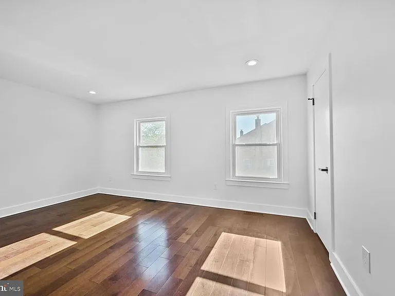 10222 Arizona Cir #18 — Photo 17