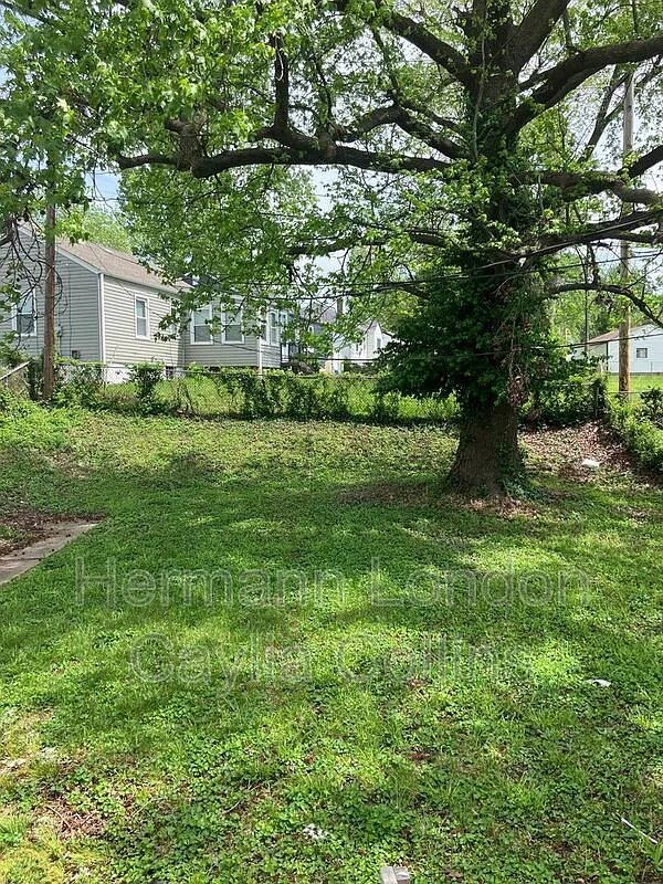 Building Photo - 6132 Eaton Dr