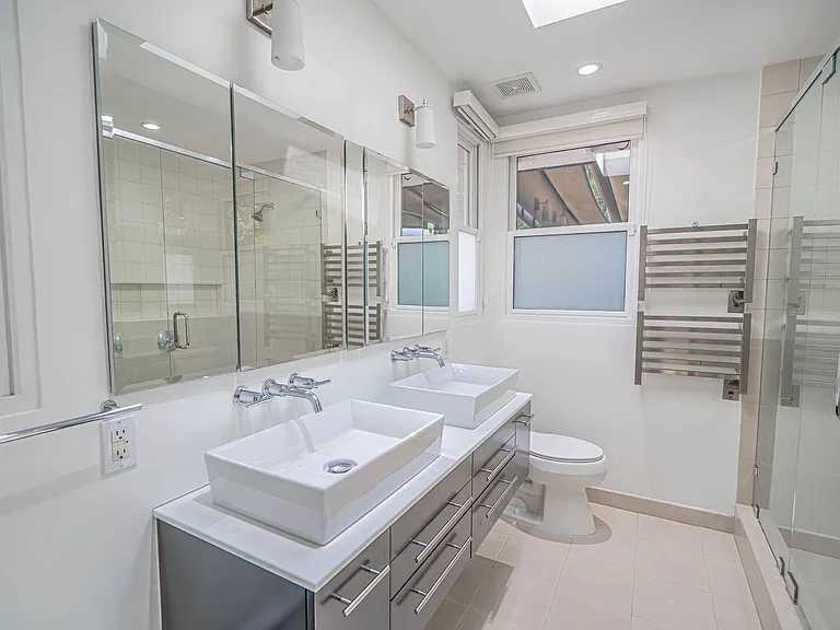 8641 Metz Pl — Photo 30