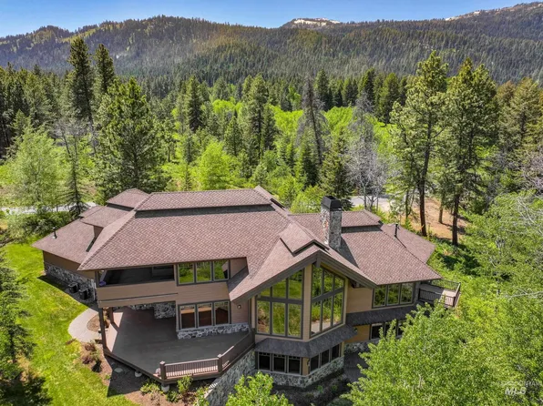 690 Discovery Dr, Donnelly, ID 83615