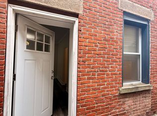 4437 Lorain Ave, Cleveland, OH 44113