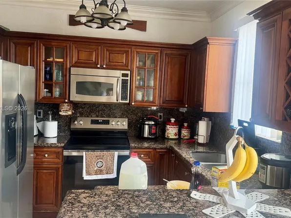 7329 NW 174th Ter APT 101, Hialeah, FL 33015
