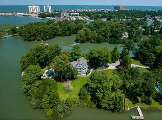 2048 Ridge End Rd, Virginia Beach, VA 23454