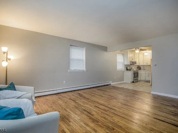 191-1 No Beverwyck Rd, Lake Hiawatha, NJ 07034