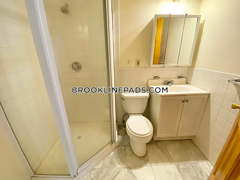 1414 Beacon St #3F — Photo 12