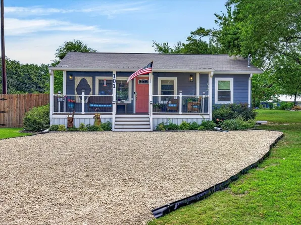 101 Merry Way, Mabank, TX 75156