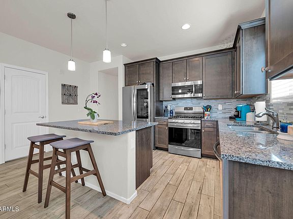 3rd image of 17255 W CAVEDALE Drive